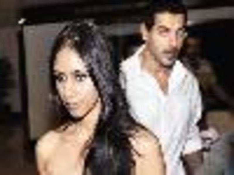 Bollywood Krushna Abhishek apologises to John Abraham