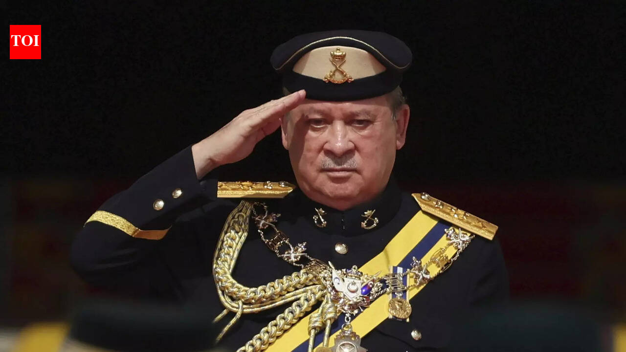 Billionaire Sultan Ibrahim Sworn in as Malaysia's 17th King - Sultan ...