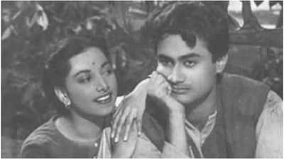 Suraiya reveals she declined Dev Anand's marriage proposal over a career condition; recalls having secret phone conversations with the actor every Friday