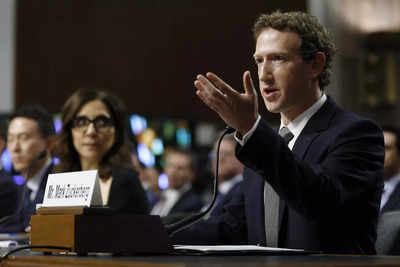 Meta CEO Mark Zuckerberg Apologizes to Families in Senate Hearing | World  News - Times of India