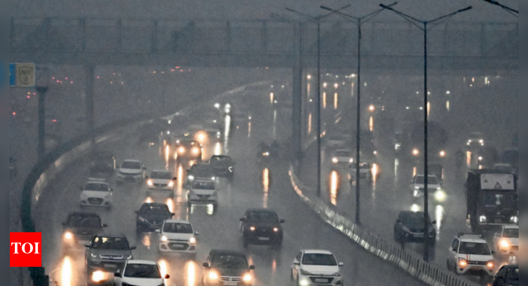 December-January extreme: Dense fog engulfs Delhi for 128 hours in 20 ...