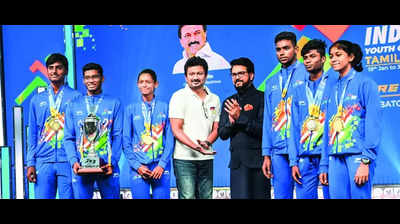 Tennis gold medals give TN 2nd spot; Maha champs