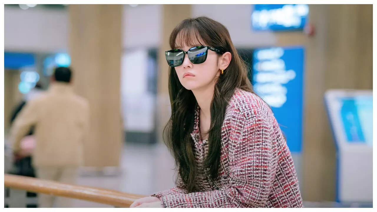 Jeon Jong Seo grabs the chance to shine in 'Wedding Impossible' - Times of India