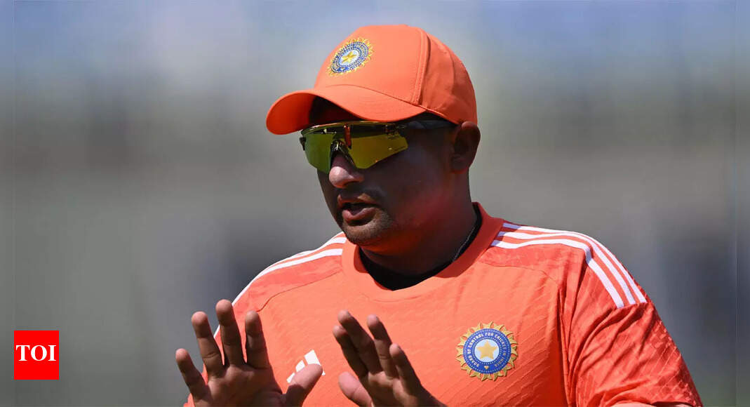 ‘Dad told me I play like him’: Sarfaraz Khan’s batting resemblance to this Pakistan great | Cricket News – Times of India