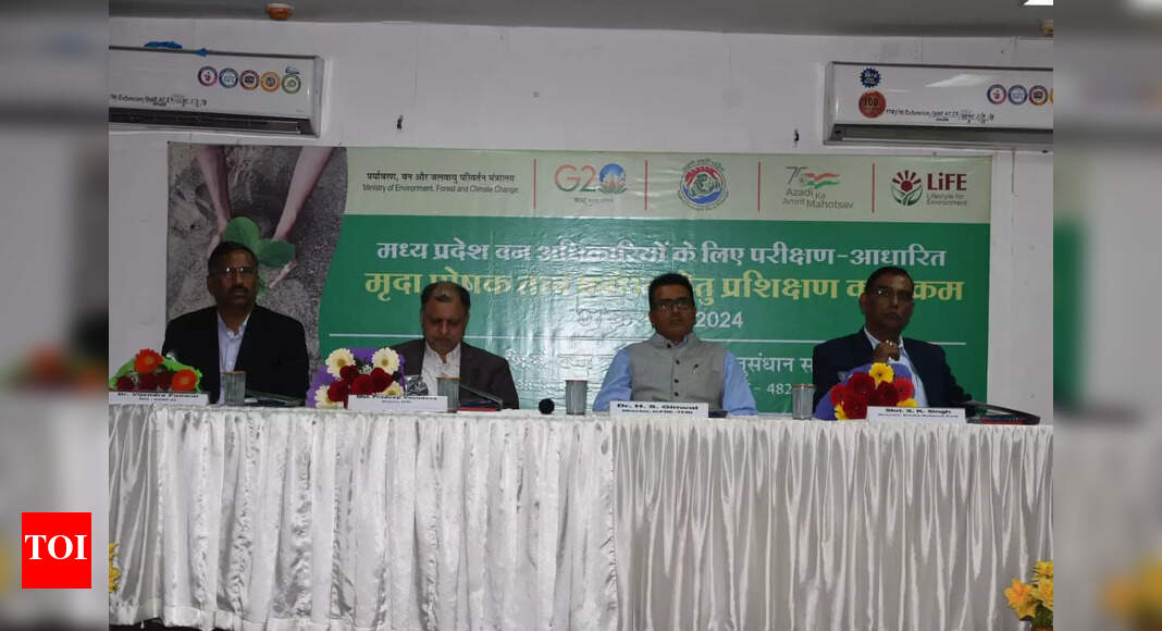 TFRI trains 100 Madhya Pradesh Forest officers on Soil Health | Bhopal ...
