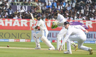 India vs England, 2nd Test: Yashasvi Jaiswal's half-century anchors India at lunch on Day 1
