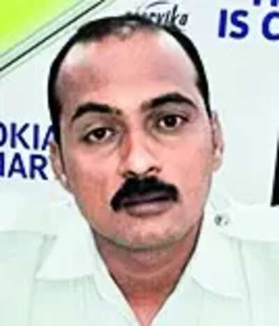 Cop Arrested: Cop arrested for snatching gold chains from two women