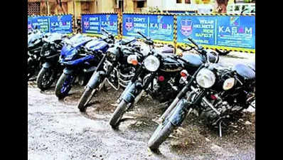 Mechanic zooms off with high-end bikes, lands in police net