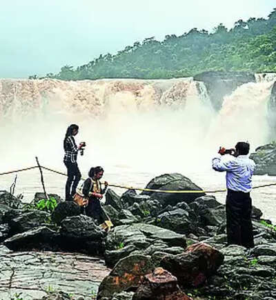 Hot Springs: Hot Spring Water Usable at Saputara: Study | Ahmedabad ...