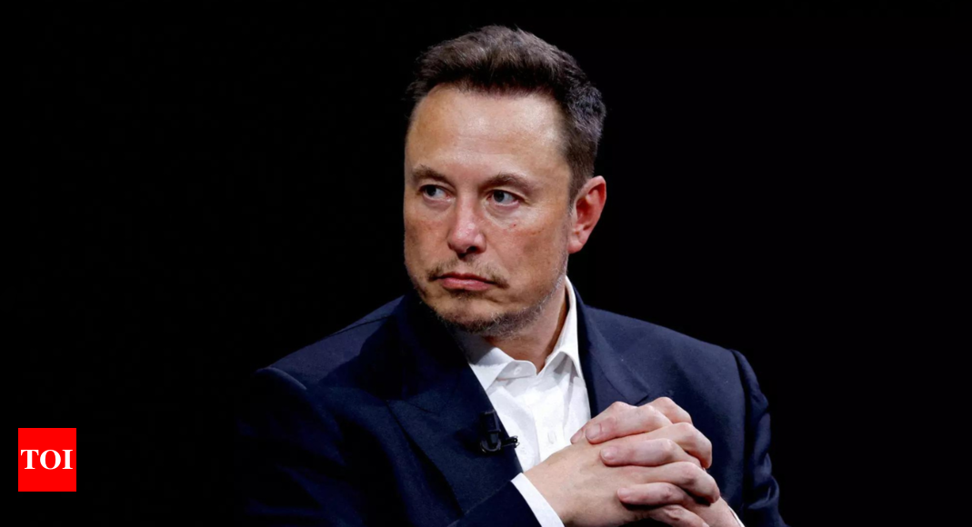 Elon Musk took drugs with some Tesla board members, WSJ says