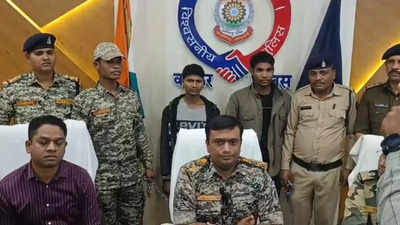 Two hardcore Maoists with rewards of Rs 5 lakh each held in Chhattisgarh's Kanker