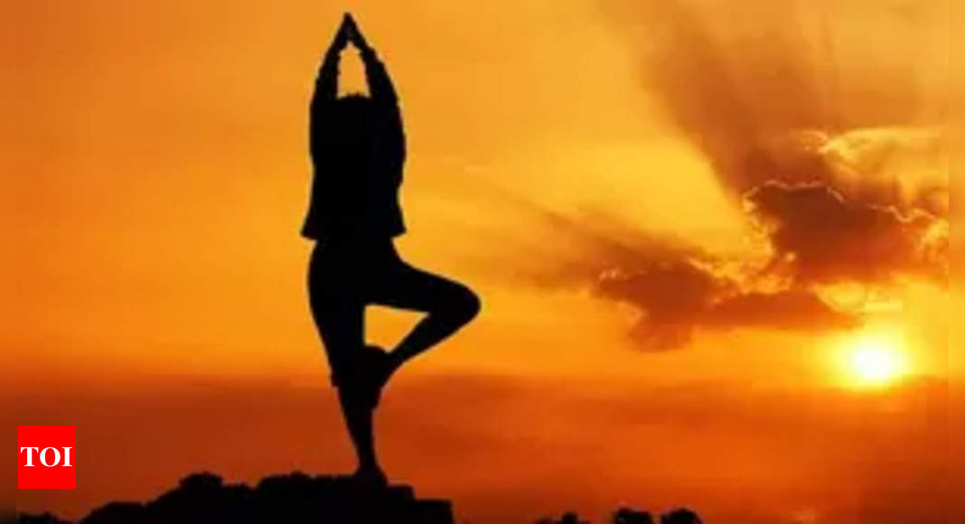 9 Energizing Yoga Poses That Feel Like A Jolt Of Caffeine