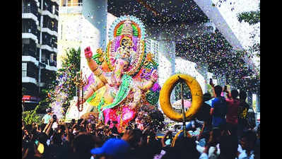 Sculptors carve diverse Ganesh idols for Maghi festival