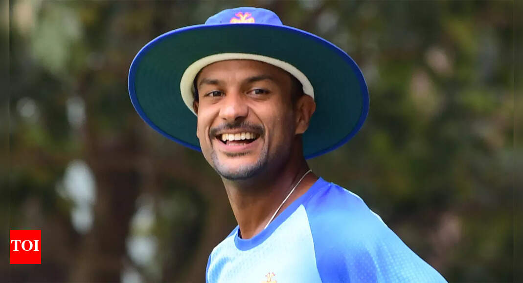 Mayank returns to lead Karnataka after fitness clearance