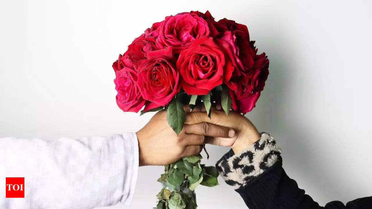 8 Most Romantic Flowers To Give Your Partner
