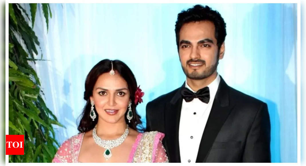 Throwback: When Esha Deol recalled how she first met Bharat Takhtani at an inter-school dance event |