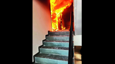 Fire breaks out on 11th floor of Mohammadwadi society