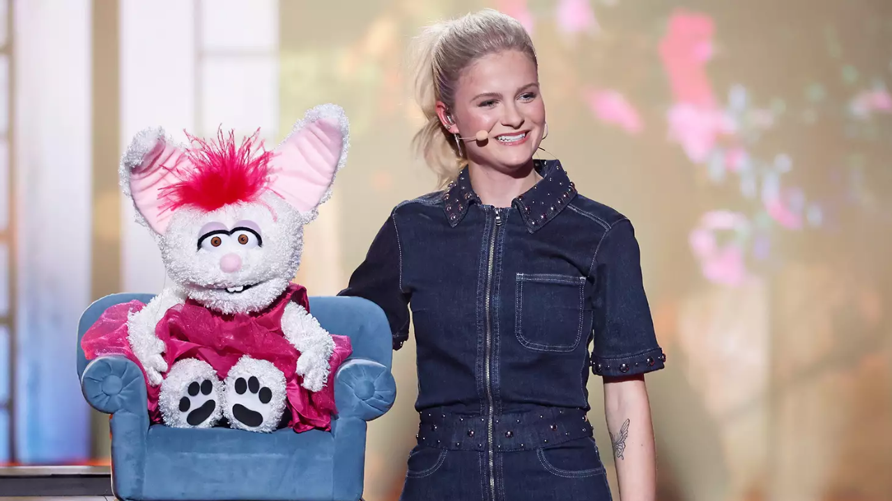 AGT Champion Ventriloquist Darci Lynne makes a shocking move in Fantasy  League Semifinals: 'I'm Not 12 Anymore' | - Times of India