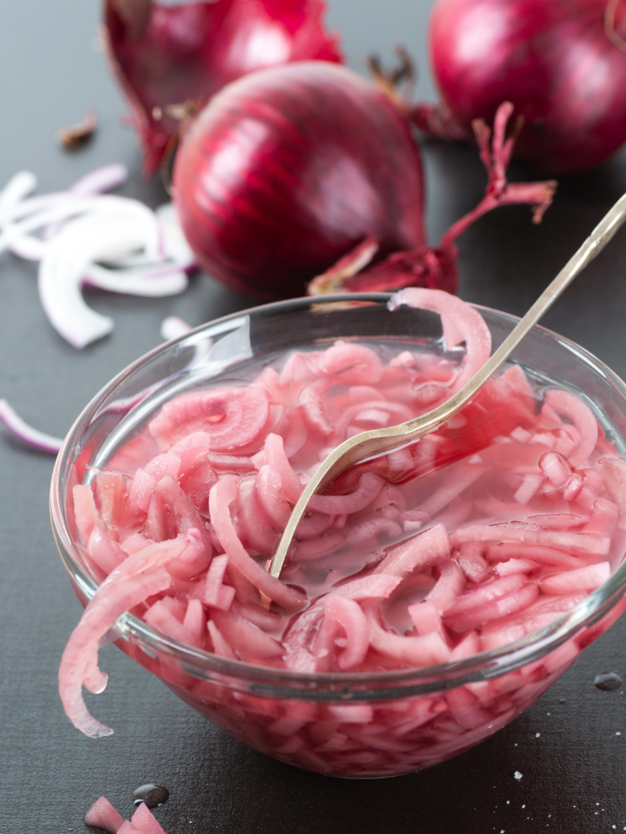 ​Onion Benefits: 10 superb reasons to consume them raw or cooked - Vimarsana News