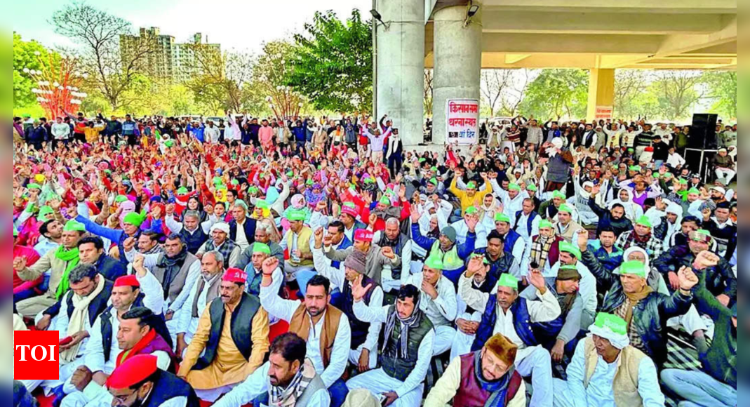 Farmers Protest Delhi: Farmers announce march to Delhi, traffic in ...