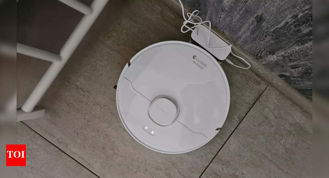 Dreame Dreambot F9 Pro robot vacuum cleaner review The house help