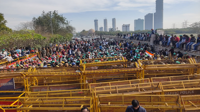 Delhi Noida Traffic Update: Heavy Traffic Jam On Noida Expressway Amid ...