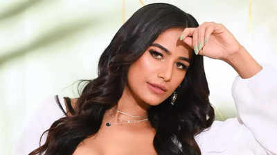 Poonam Pandey likely to be face of govt's cervical cancer awareness campaign