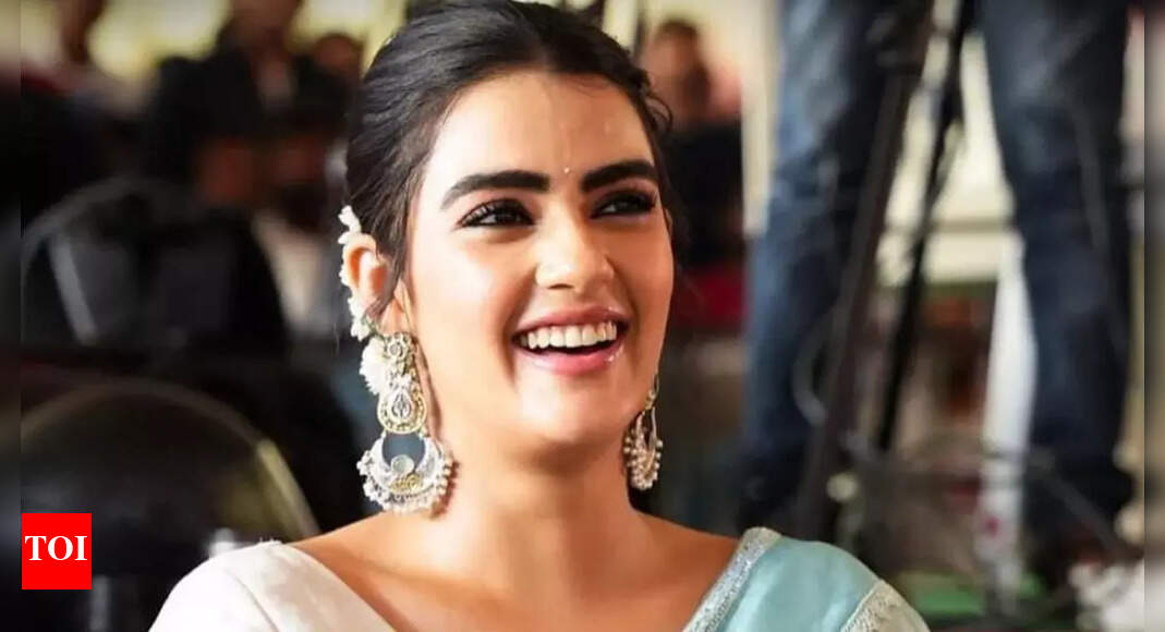 Kavya Thapar on working with Ravi Teja in 'Eagle': 'I am fortunate to ...