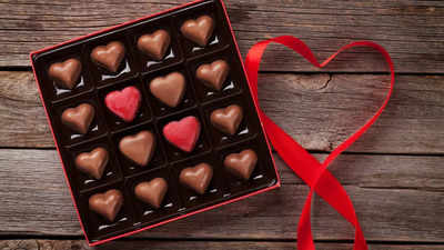 Happy Chocolate Day 2024: WhatsApp Stickers, Facebook Status, Instagram Story to share with special ones