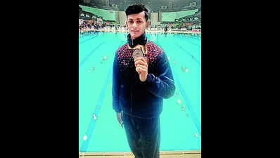 Byculla teenager makes a splash at National Swimming Championship