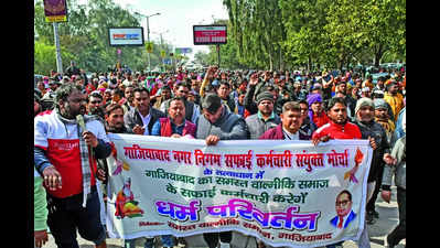 ‘Once Covid warriors, now forgotten’: Sanitation staff march to collectorate