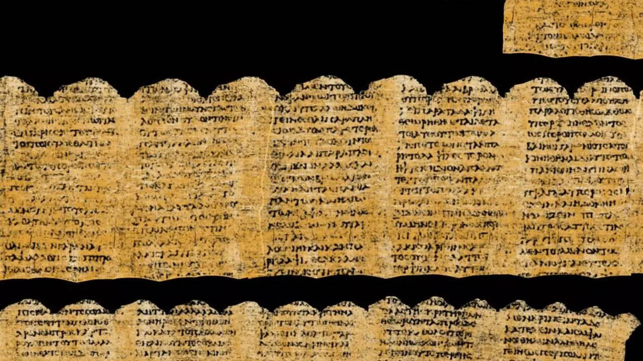 AI Deciphers ‘Unreadable’ Herculaneum Scrolls with the Help of 