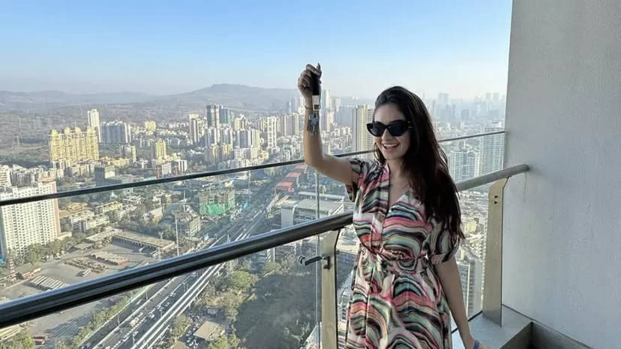 Anushka Sen buys a luxurious house in Mumbai at the age of 21; says  “Another dream came true” - Times of India