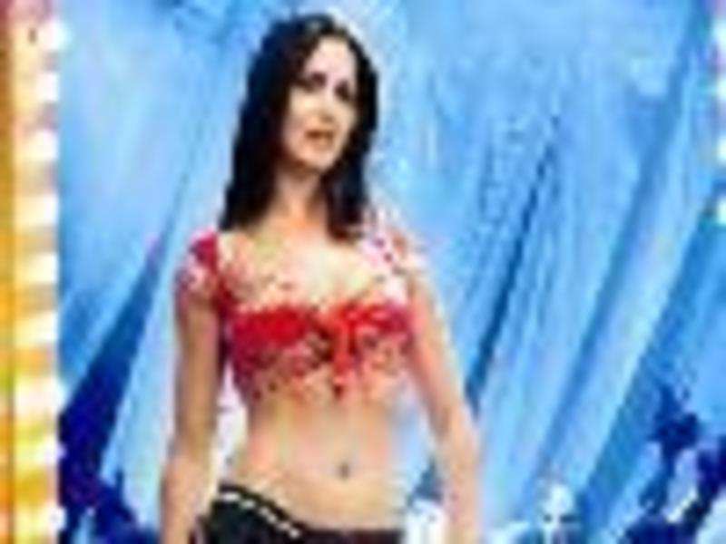 Katrina Kaif Sex Poto - Katrina Kaif spends hours in front of the mirror' | Hindi Movie News -  Times of India