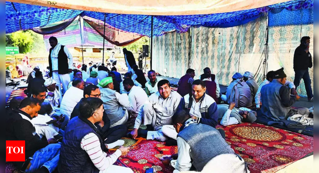Farmers Give February 12 Ultimatum to Government: Will Return to Noida ...