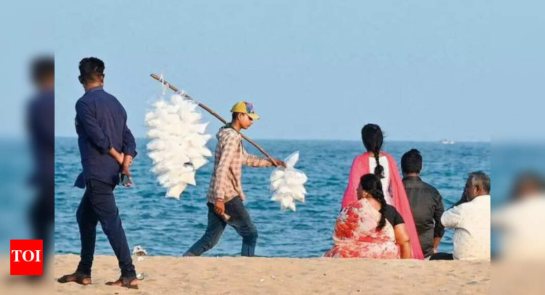 New avatar: Cotton candy loses its vibrant hues in Chennai
