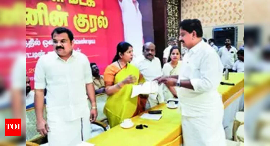 Dmk Poll Manifesto Committee Meets Public | Salem News - Times of India