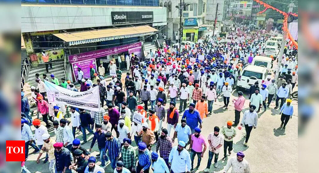 Sikh March In Nanded: Sikh March in Nanded: Opposing Amendment to Hazur ...