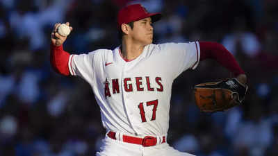 Shohei Ohtani tries to blend in with Los Angeles Dodgers, even if that might prove impossible