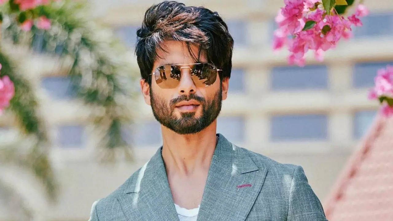 Shahid Kapoor: Overcoming Overthinking in a 20-year Career Journey | - Times of India