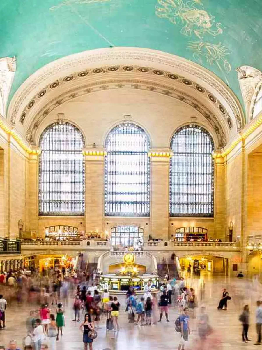 10 Most Beautiful Railway Stations Around The World | Zoom TV