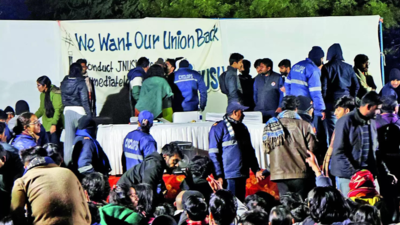 JNU student groups clash during meet on union polls