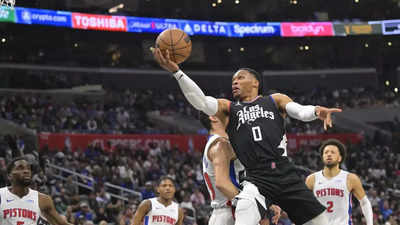 Fourth-quarter rally vaults Los Angeles Clippers over Detroit Pistons