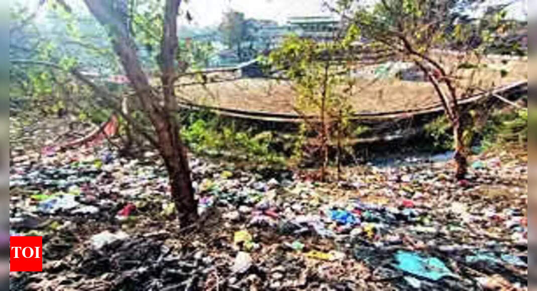 Unsanitary conditions at demonstration ground in Doon's Ekta Vihar