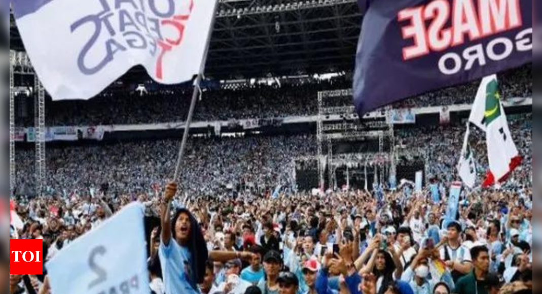 Des partisans envahissent les rues d'Indonésie pour soutenir leurs candidats à l'élection présidentielle