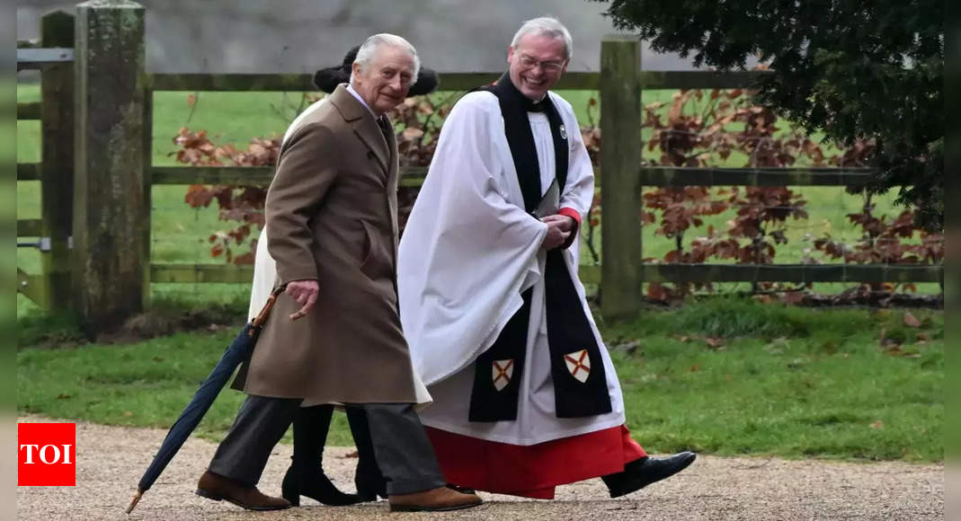 Le roi Charles se rend à l'église lors de sa première apparition publique depuis le diagnostic du cancer |  Nouvelles du monde