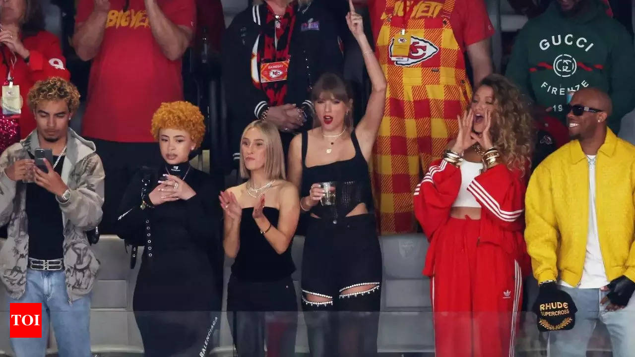 Taylor Swift chugs her drink during Super Bowl LVIII, sets off social media  frenzy | NFL News - Times of India