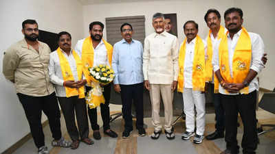 YSRCP corporator from Nellore joins TDP in Naidu's presence