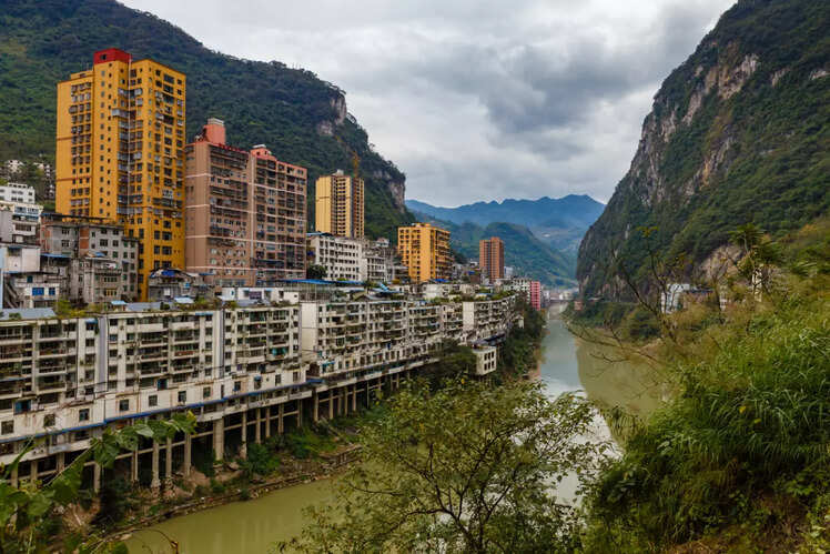 Yanjin, China