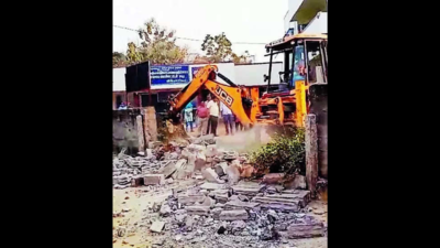 Revenue dept demolishes part of 'untouchability wall' at Sevur village